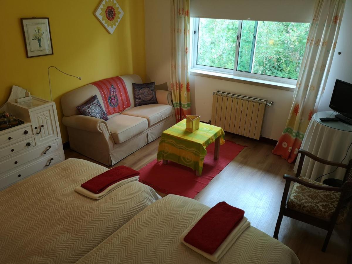 Casa Branca Guest House Фош-ду-Арелью Экстерьер фото